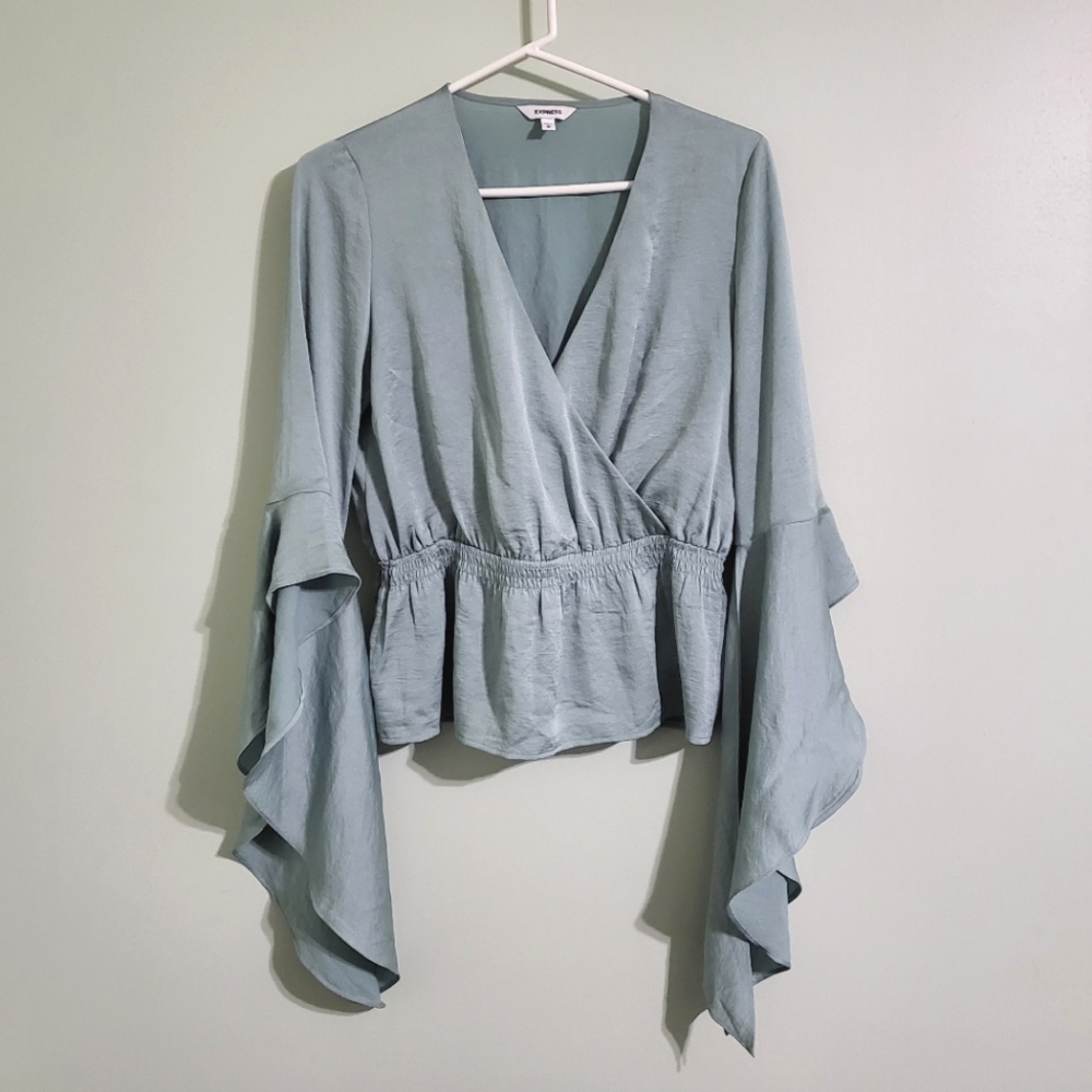 Express Green Bell-Sleeve Top, size M